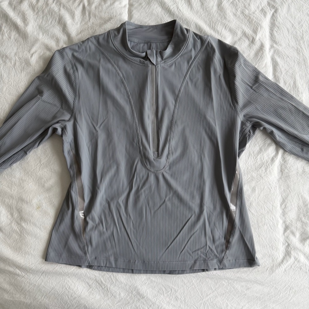 Lululemon Women’s Gray Quarter-Zip Top